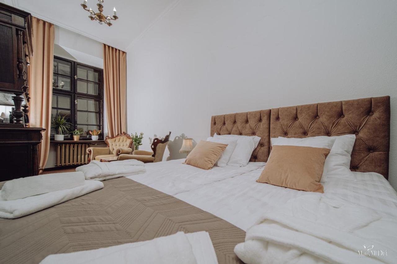 Apartamenty Lokalna 옐레니아구라 외부 사진