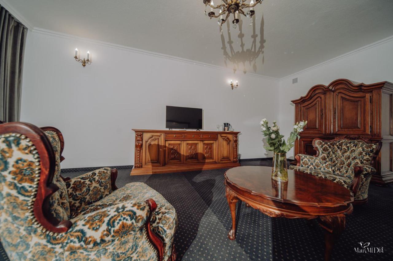 Apartamenty Lokalna 옐레니아구라 외부 사진
