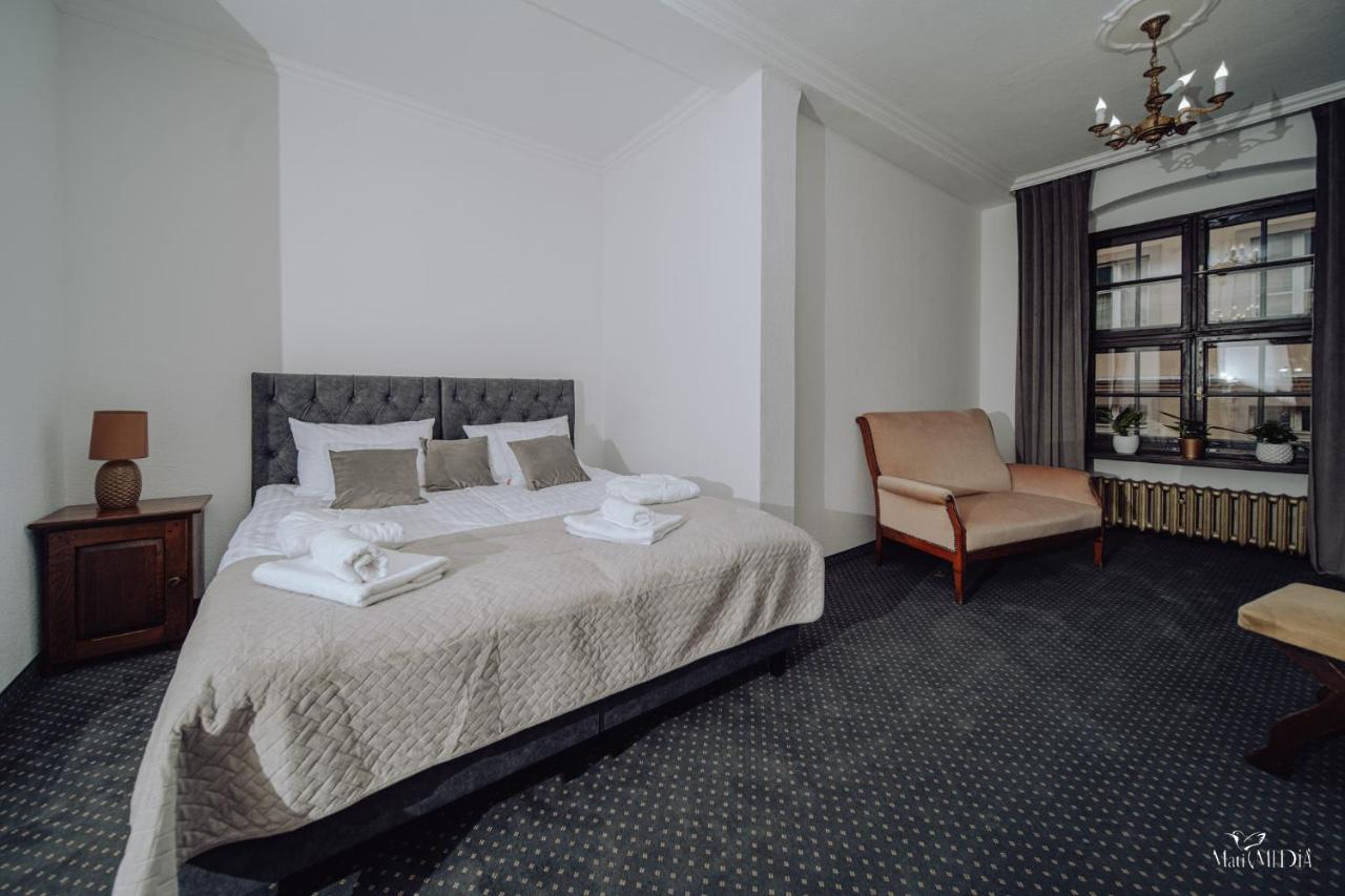 Apartamenty Lokalna 옐레니아구라 외부 사진