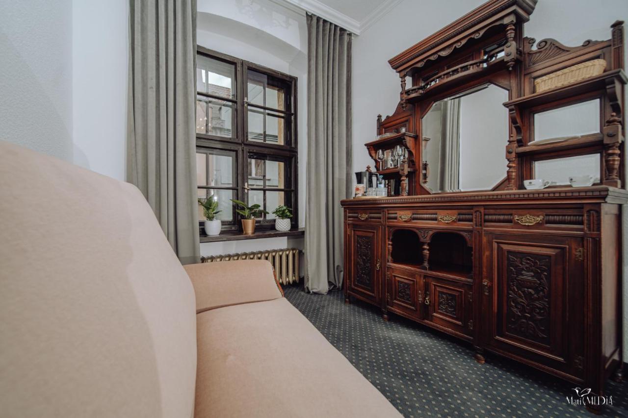Apartamenty Lokalna 옐레니아구라 외부 사진